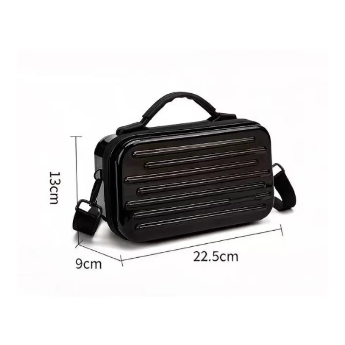 Insta360 Luna Ultra hard shell carrying case dimensions 22.5 by 13 by 9 centimeters